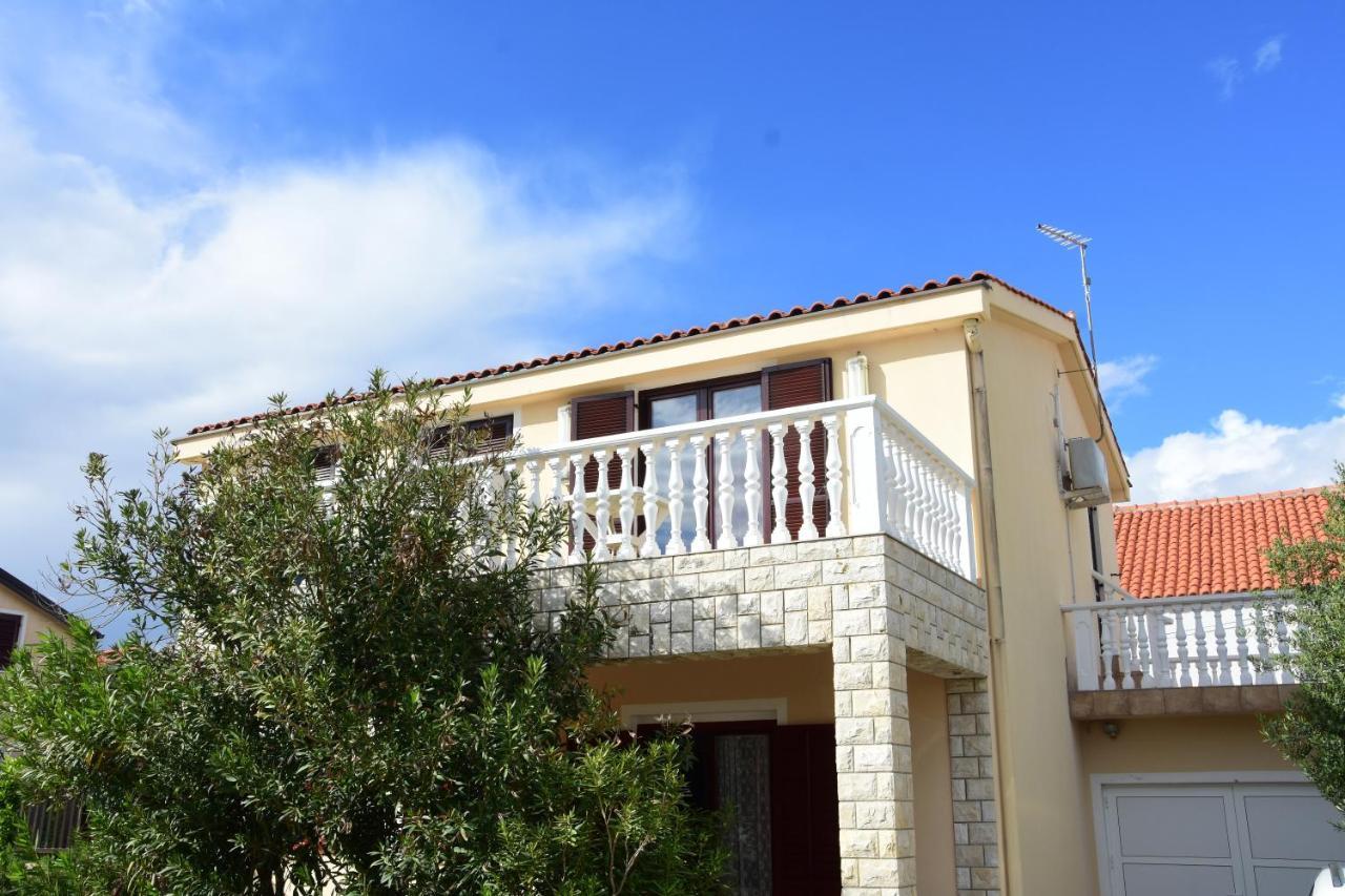 Apartments Zana Vir Exterior foto